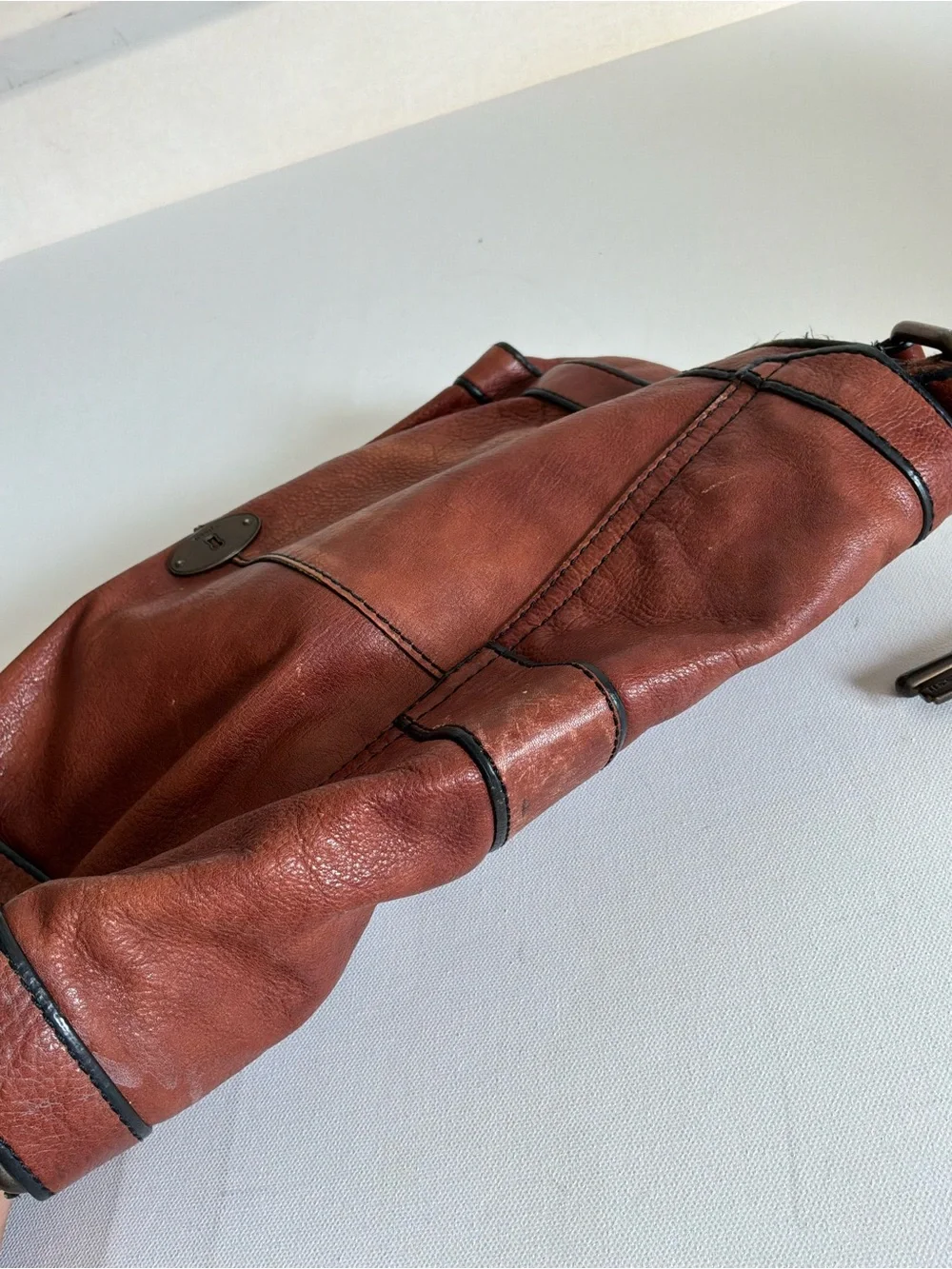 Fossil Brown Leather Messenger Crossbody Bag Vintage Satchel Key Charm